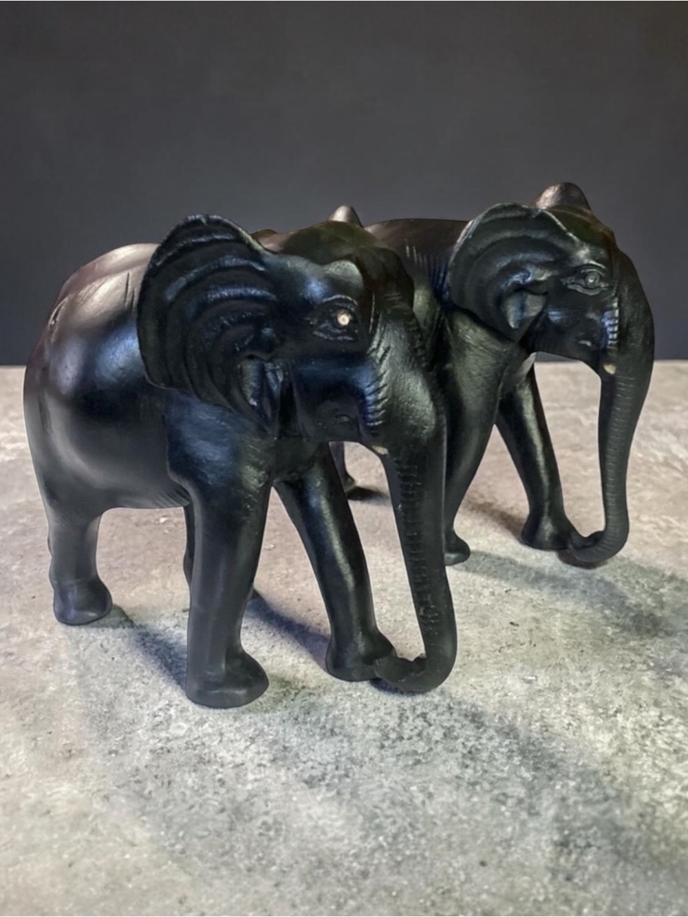 Hand Carved Desert Black Ebony Elephants Symbol Of Peace - No Tusks